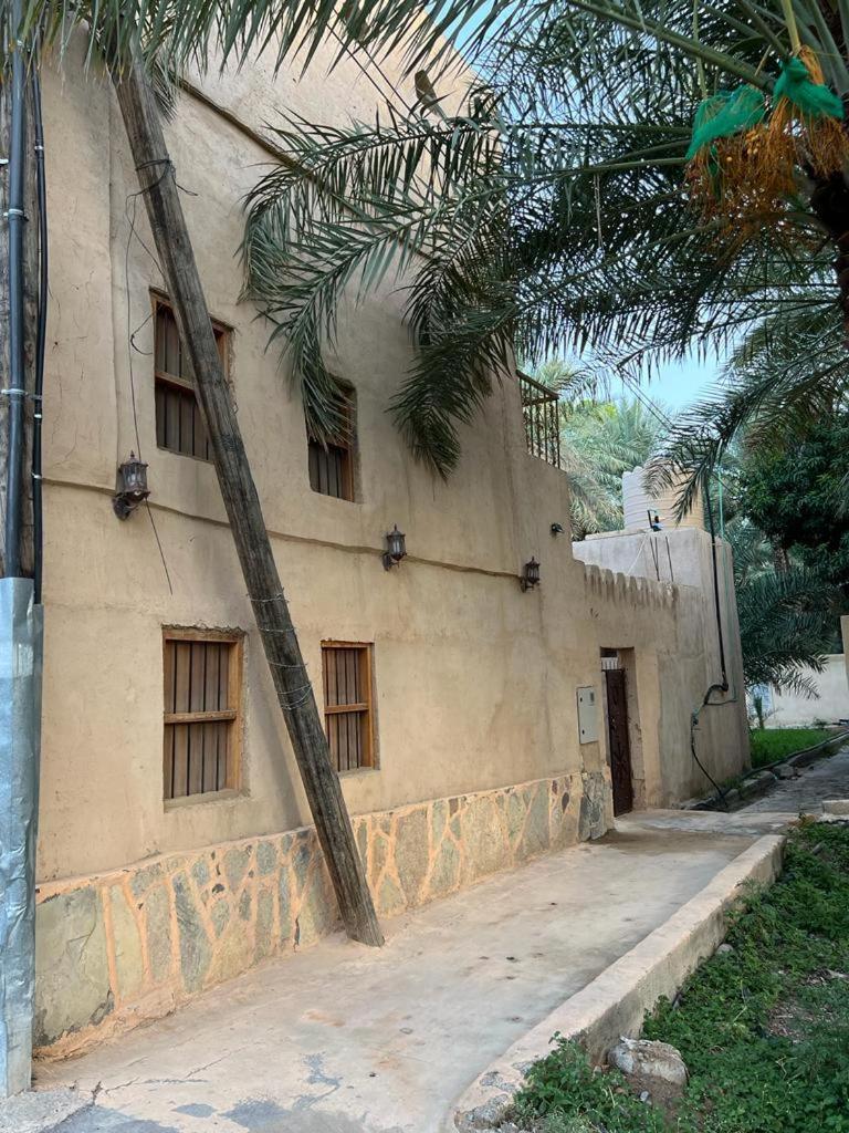 Bait Al Mall Heritage Inn Al Ḩamrāʼ Exterior foto
